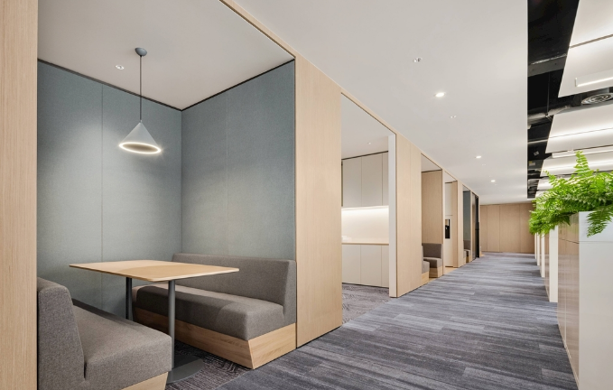 上海辦公室裝修設(shè)計(jì):選擇紙質(zhì)壁紙的簡(jiǎn)約清新之道