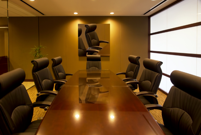 辦公室裝修設計選擇人造板辦公桌的優(yōu)點