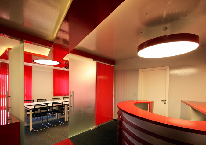 上海辦公室裝修設(shè)計：背柜的存在，是必需還是多余？